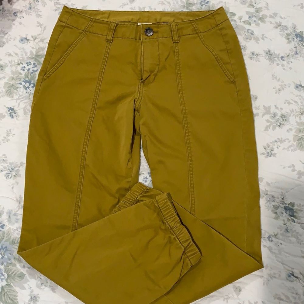 Cabi tracker pants.